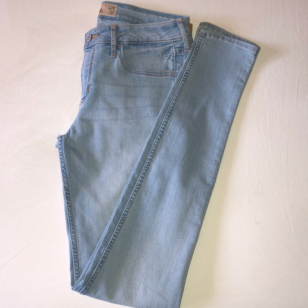 NWOT Hollister Super Skinny Jeans